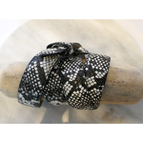 Faux Leather & Leather Lined Embossed Animal Print Belt Women's Black & White L - Picture 1 of 10